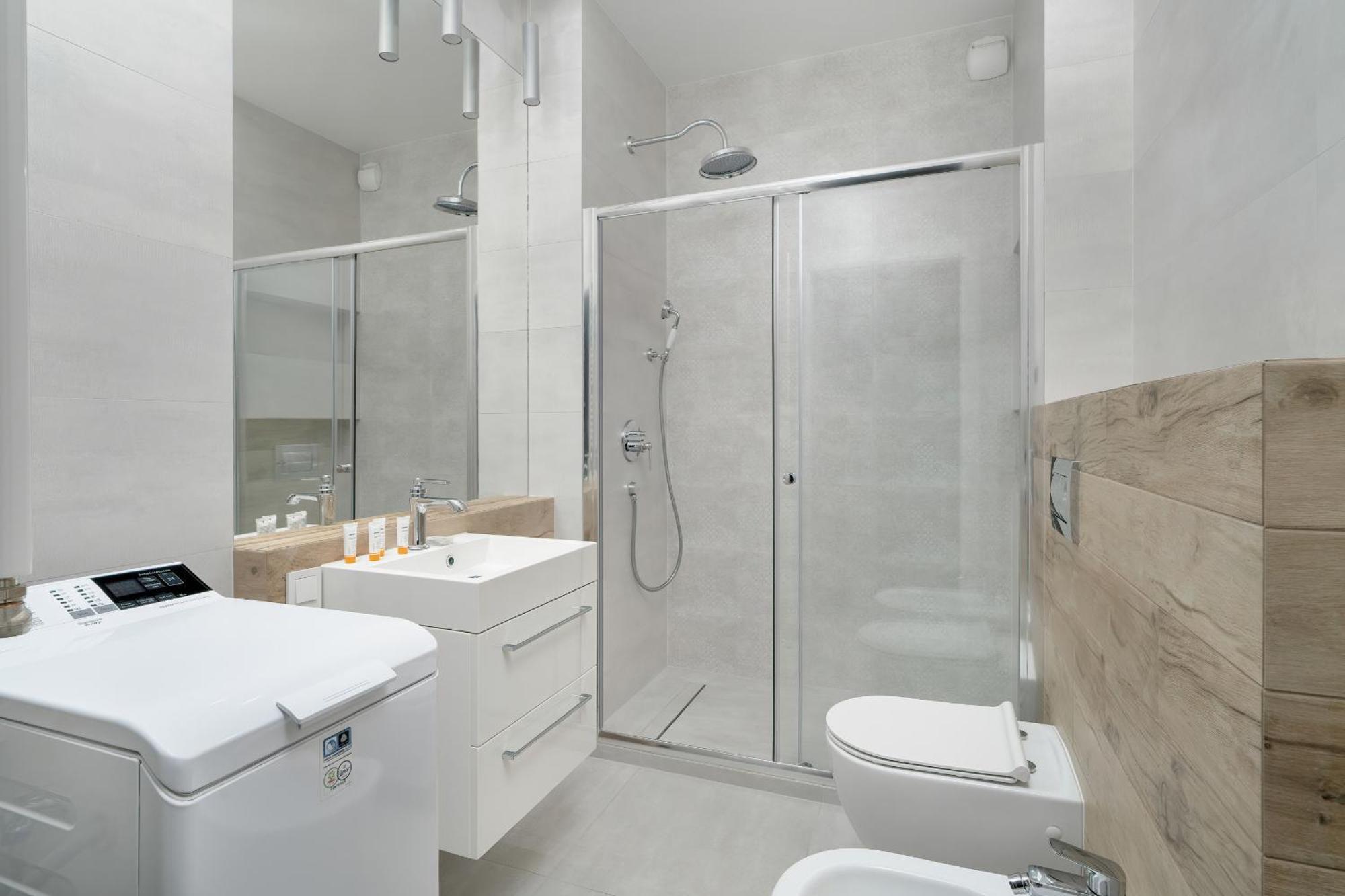 Apartment With Balcony And Free Parking In Poznan By Noclegi Renters ภายนอก รูปภาพ